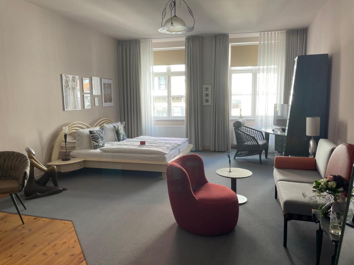 Haus Wullfcrona Hotel Stralsund Exterior photo